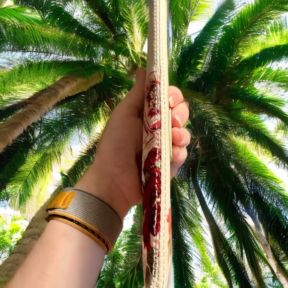 Darth Vader Star Wars Cream and Red Floral Wallet Disney Loungefly Collectible - Picture 4 of 15